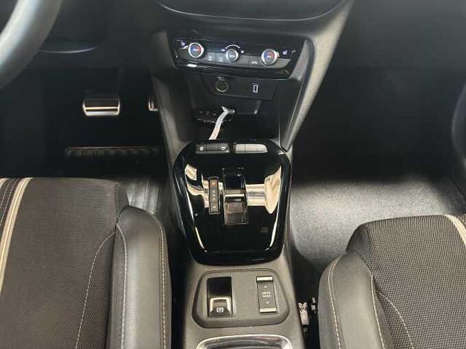 Opel Corsa 1.2 Turbo GS  //Navi/ Winterpaket/Kamera 