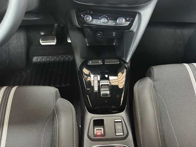 Opel Corsa 1.2 Turbo GS  //Navi/ Winterpaket/Kamera 