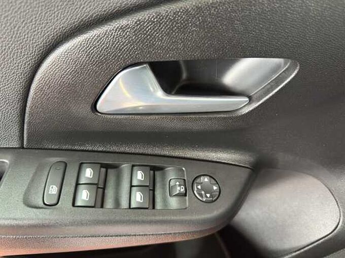 Opel Corsa GS  Hybrid / Navi m. Farbdisplay