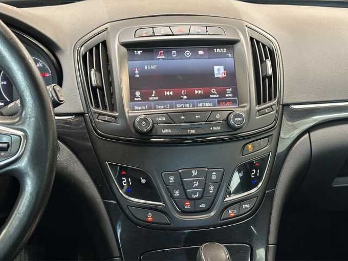 Opel Insignia Innovation*XENON*NAVI*AHK*Kamera*elektr. Heckklappe*