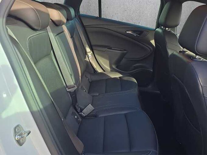 Opel Astra Sports Tourer 1.6 BiTurbo Ultimate