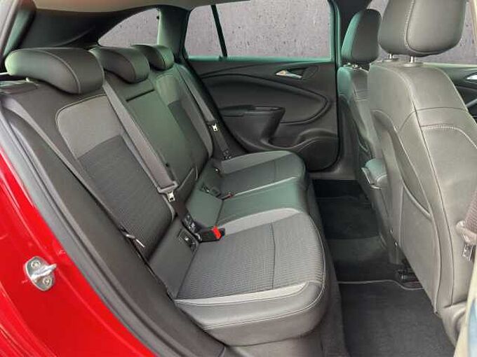 Opel Astra Sports Tourer 1.2 *LED/NAVI/Kam./SHZ/AHK*