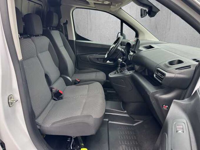 Opel Combo 1.5 Edition XL //Kamera/Navi