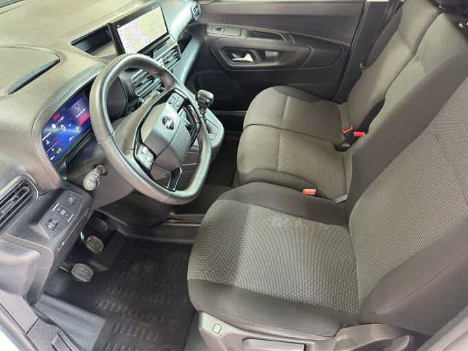 Opel Combo 1.5 Edition XL //Kamera/Sitzheizung/PDC