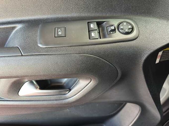 Opel Combo 1.5 Edition XL //Kamera/Sitzheizung/PDC
