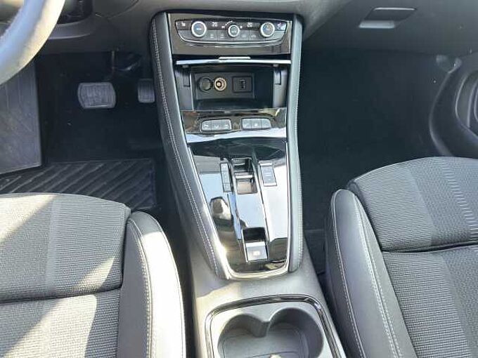 Opel Grandland GS PlugIn Hybrid // LED/Navi/Winterpaket