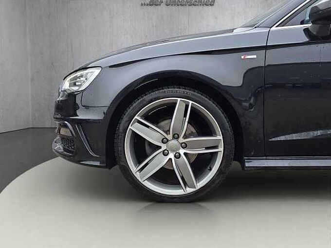 Audi A3 S-Line *NAVI* XENON*SHZ*19'*