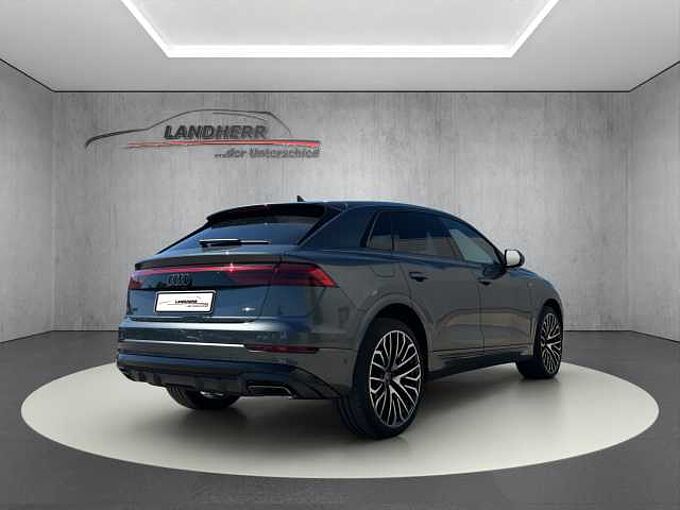 Audi Q8 3.0 TDI Quattro S line //Head-Up/AHK/Pano /Matrix-LED