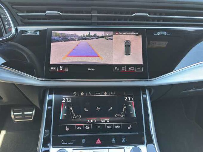 Audi Q8 3.0 TDI Quattro S line //Head-Up/AHK/Pano /Matrix-LED