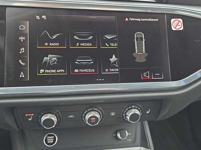 Audi Q3 Advanced // elektr. Heckklappe/SHZ/Navi