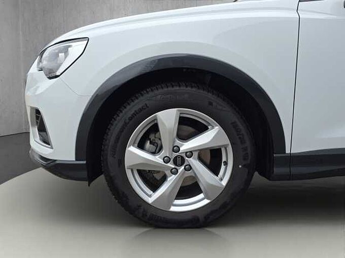 Audi Q3 Advanced // elektr. Heckklappe/SHZ/Navi