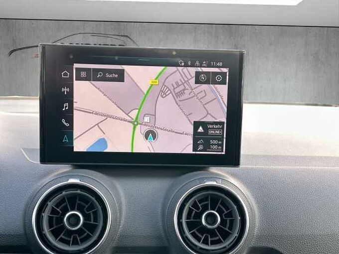 Audi Q2 35 TFSI S-Tronic S-Line //Navigation/Winterpaket 