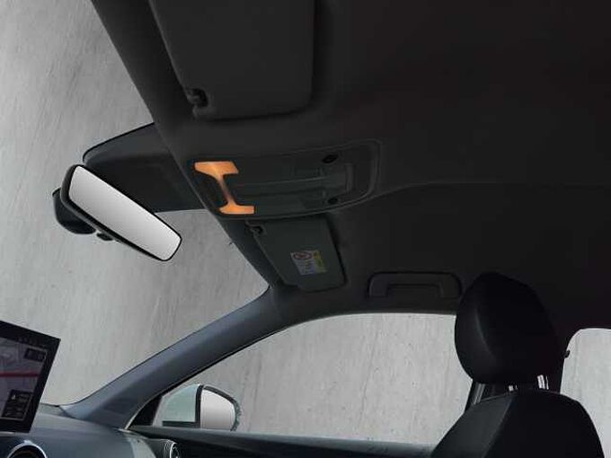 Audi Q2 35 TFSI S-Tronic S-Line //Navigation/Winterpaket 