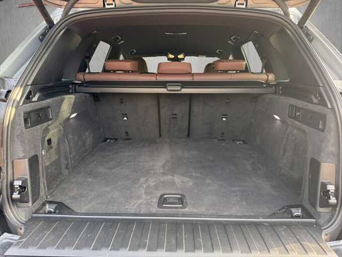 BMW X5 XDrive 40d M Sport// AHK/Head-Up/Navi/Sitheizung