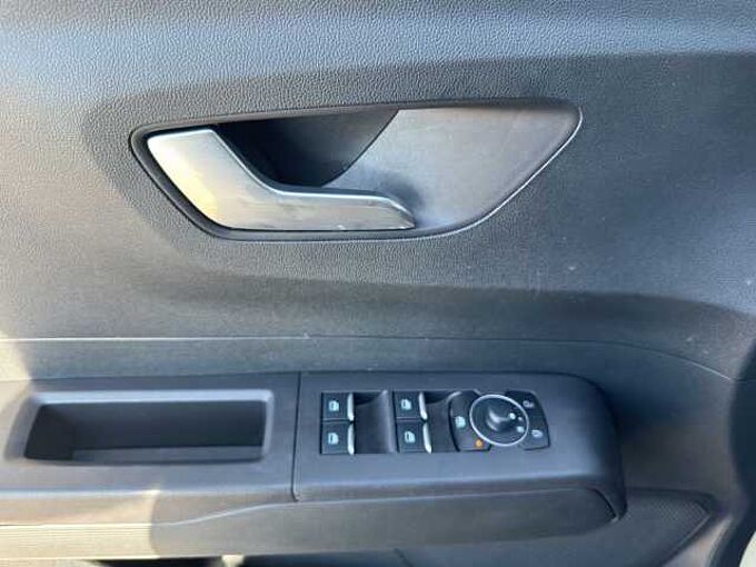 Ford Tourneo Courier 1.0 EcoBoost Titanium // Alu/Kamera