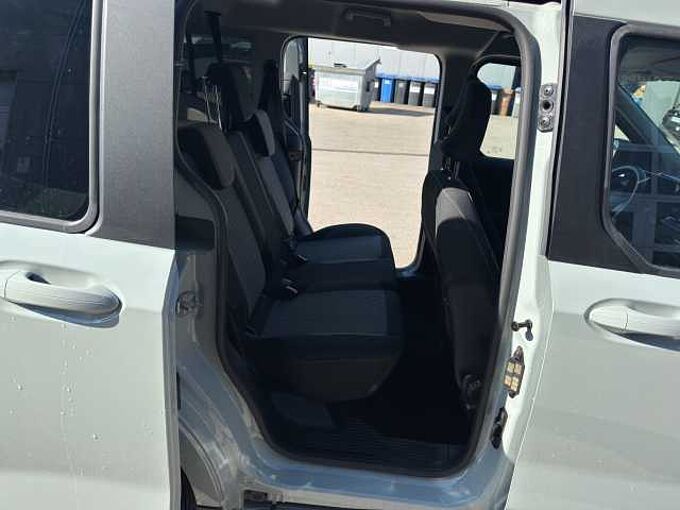 Ford Tourneo Courier 1.0 EcoBoost Titanium // Alu/Kamera