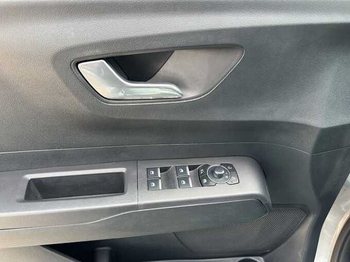 Ford Tourneo Courier 1.0 EcoBoost Active // Navi /Kamera/PDC