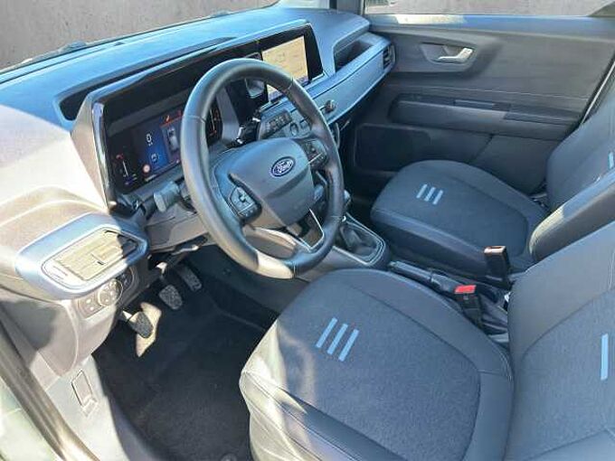 Ford Tourneo Courier 1.0 EcoBoost Active // Navi /Kamera/PDC