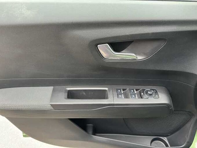 Ford Tourneo Courier 1.0 EcoBoost Titanium // Alu/Kamera