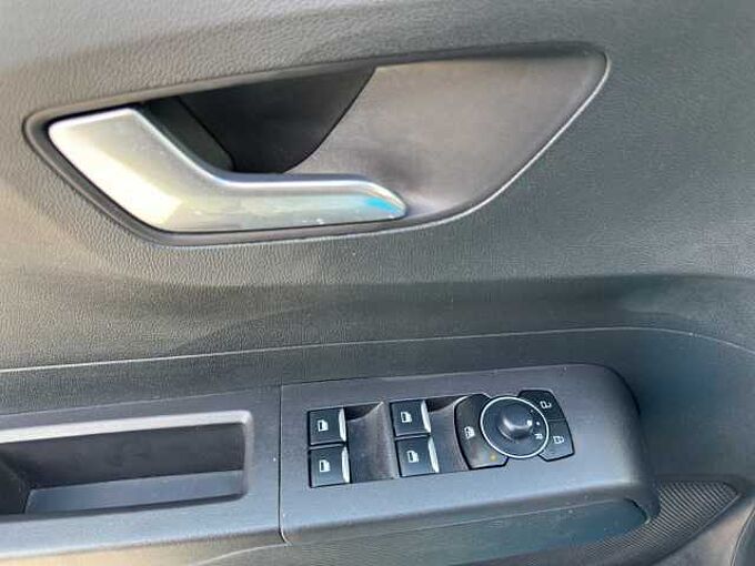 Ford Tourneo Courier 1.0 EcoBoost Titanium // Alu/Kamera