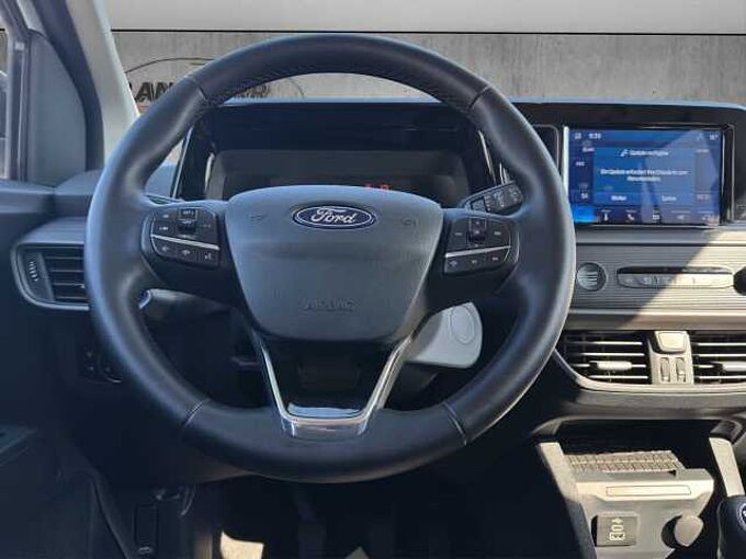 Ford Tourneo Courier 1.0 EcoBoost Titanium // Alu/Kamera