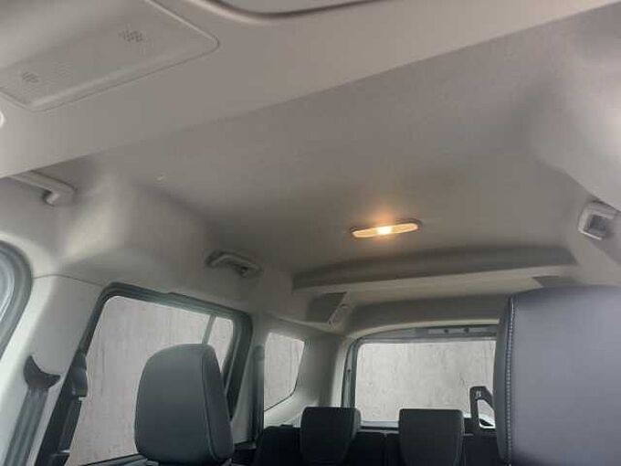 Ford Tourneo Courier 1.0 EcoBoost Active // Navi /Kamera/PDC