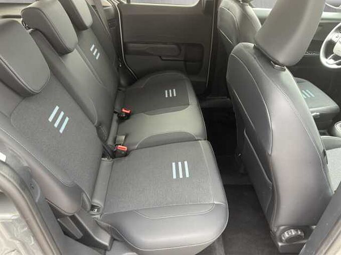 Ford Tourneo Courier 1.0 EcoBoost Active // Navi /Kamera/PDC