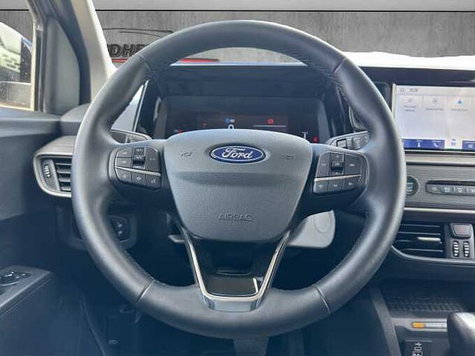 Ford Tourneo Courier 1.0 EcoBoost Titanium // Alu/Kamera