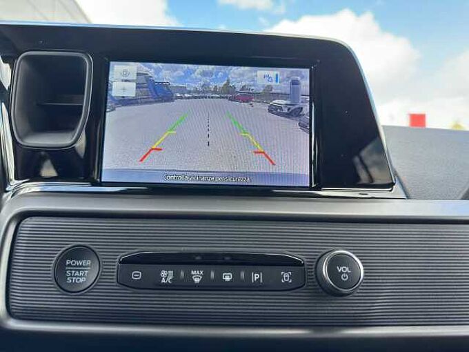 Ford Tourneo Courier 1.0 EcoBoost Titanium // Alu/Kamera