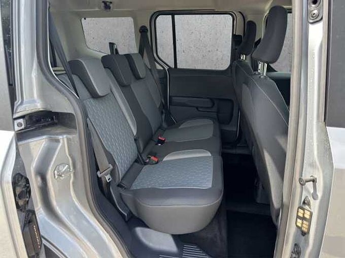 Ford Tourneo Courier 1.0 EcoBoost Titanium // Alu/Kamera