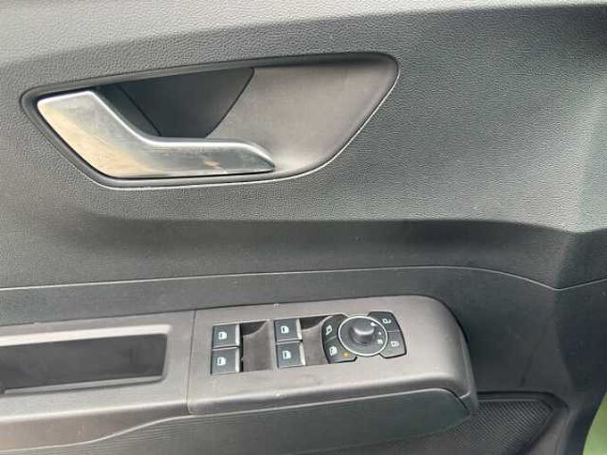 Ford Tourneo Courier 1.0 EcoBoost Active // Navi /Kamera/PDC