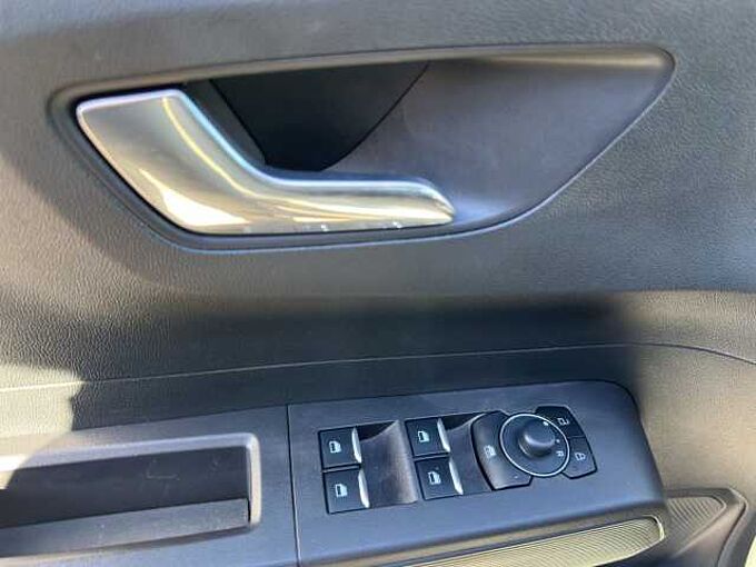 Ford Tourneo Courier 1.0 EcoBoost Titanium // Alu/Kamera