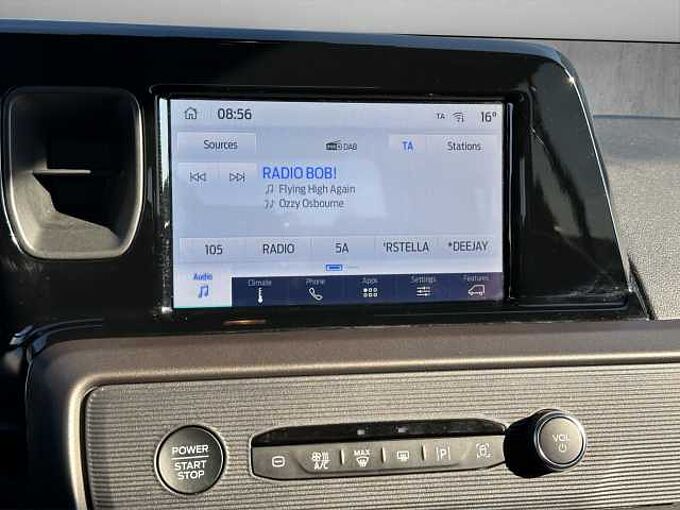 Ford Tourneo Courier 1.0 EcoBoost Titanium // Alu/Kamera