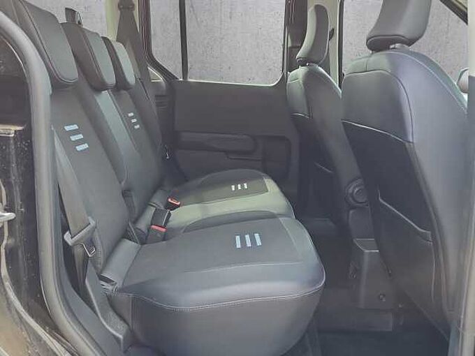 Ford Tourneo Courier 1.0 EcoBoost Active // Navi /Kamera/PDC