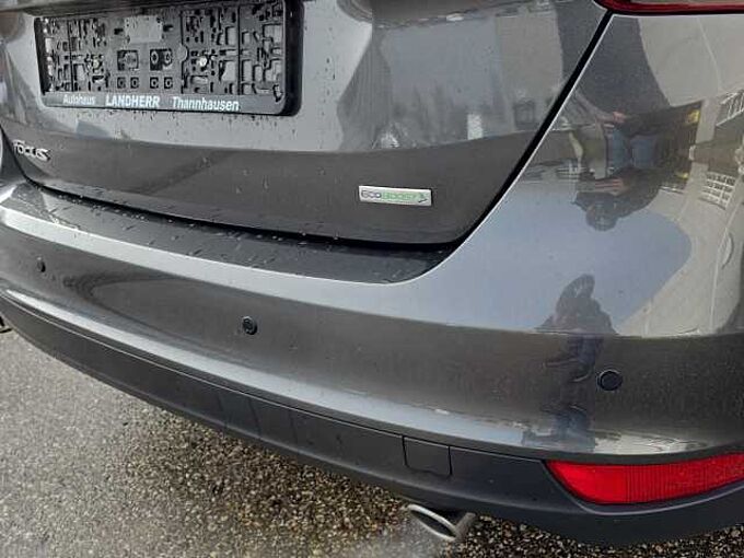 Ford Focus *SHZ*PDC*ALU*