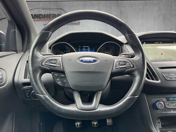 Ford Focus ST-Line *Navi*SHZ*LHZ*WSH*Klima*