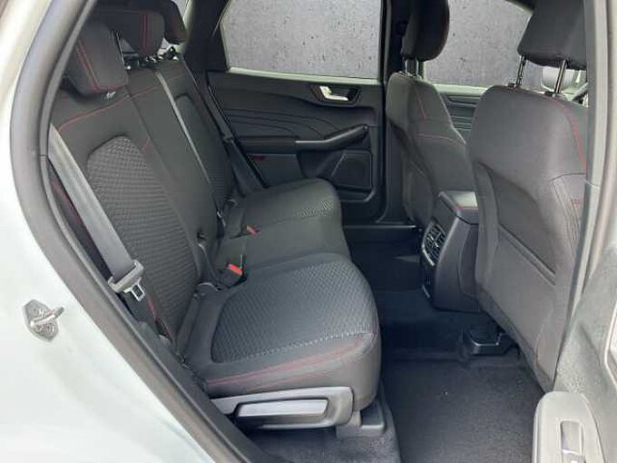 Ford Kuga ST-Line // 5 J. Garantie /AHK/Winterpaket