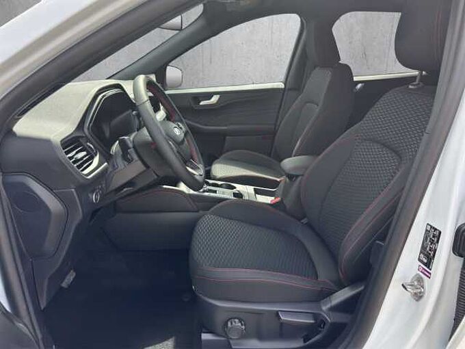 Ford Kuga  ST-Line // 5 J. Garantie /AHK/Winterpaket