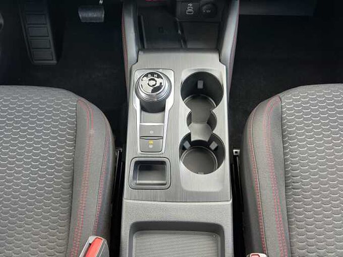 Ford Kuga  ST-Line // 5 J. Garantie /AHK/Winterpaket