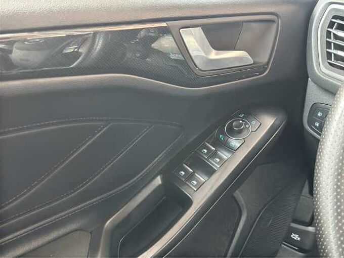 Ford Focus ST Line ST Line