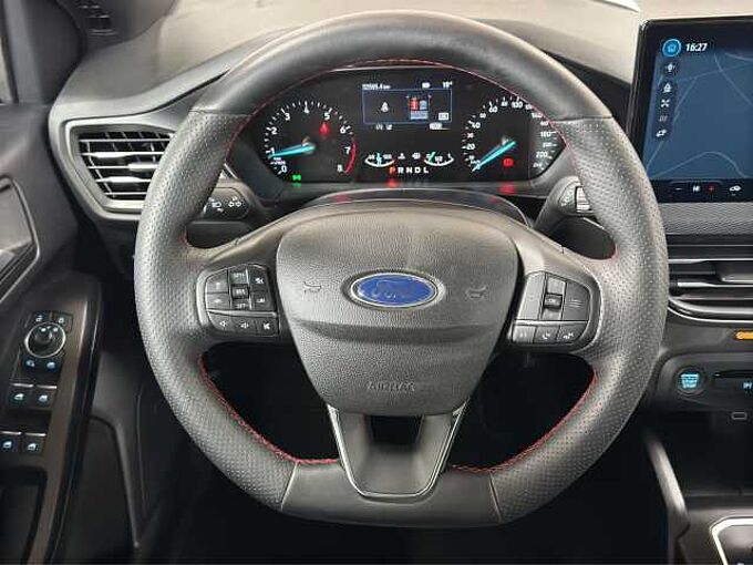 Ford Focus 1.0 EcoBoost St-Line //Navi/Kamera/PDC 