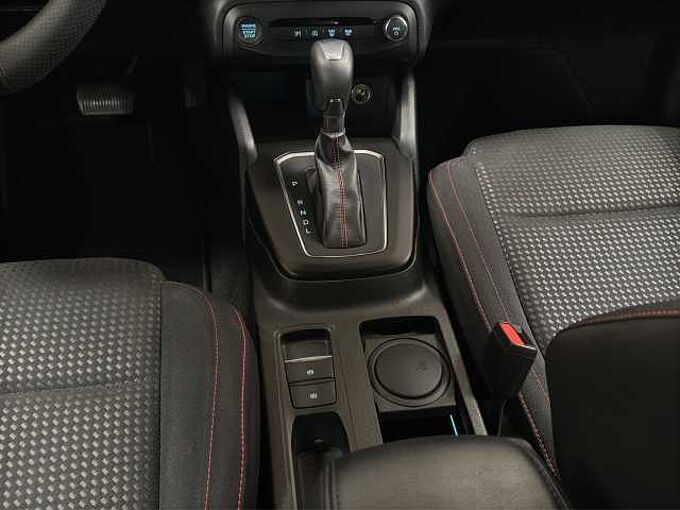 Ford Focus 1.0 EcoBoost St-Line //Navi/Kamera/PDC 
