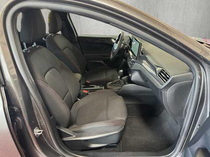 Ford Focus 1.0 EcoBoost ST-Line //Navi/Kamera/PDC