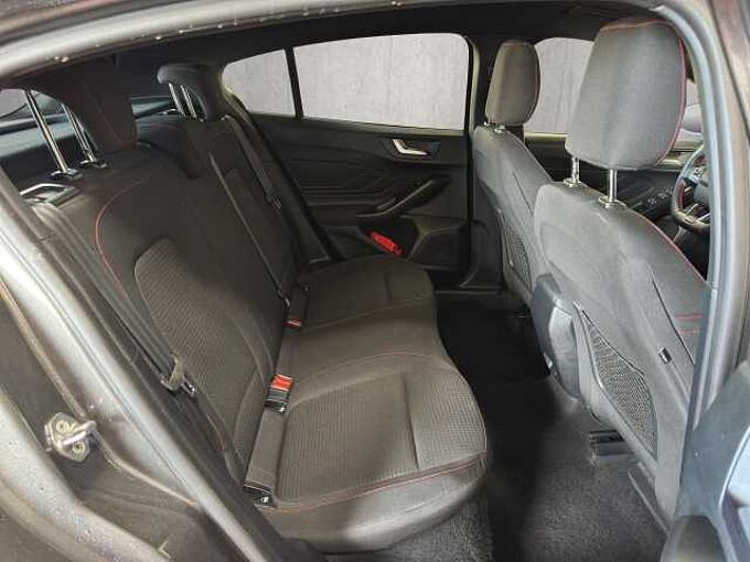 Ford Focus 1.0 EcoBoost ST-Line //Navi/Kamera/PDC