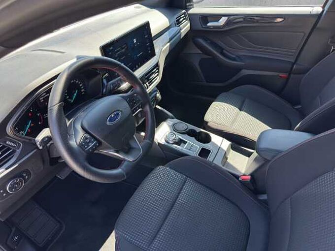 Ford Focus 1.5 EcoBlue ST-Line  //Navi/LED/Kamera 