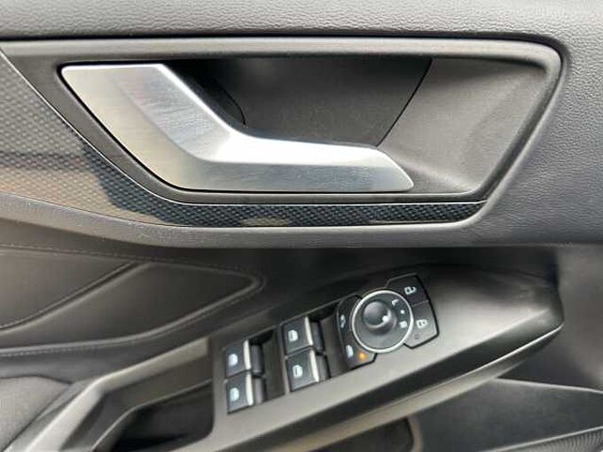 Ford Focus 1.5 EcoBlue ST-Line //Navi/LED/Kamera