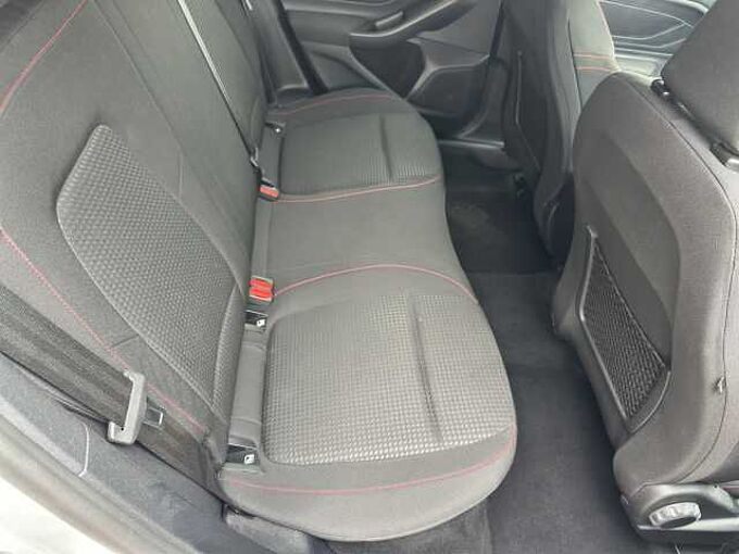 Ford Focus 1.5 EcoBlue ST-Line //Navi/LED/Kamera