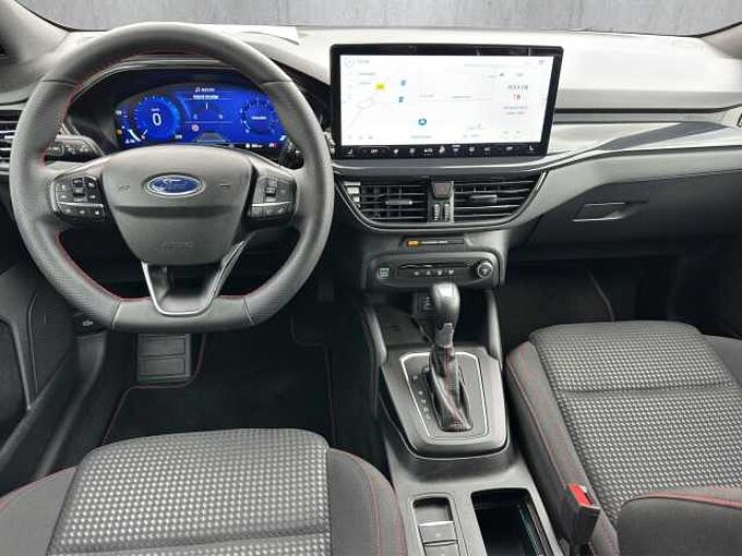 Ford Focus Turnier ST Line X //AHK/eletr.Heckklappe /Navi/Winterpaket