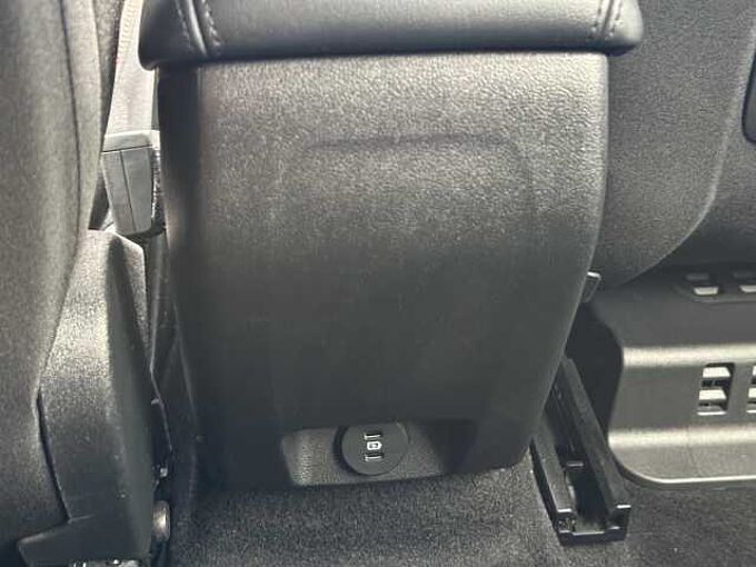 Ford Focus Turnier ST Line X //AHK/eletr.Heckklappe /Navi/Winterpaket