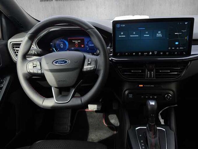 Ford Focus Turnier 1.0 ST Line X //AHK/eletr.Heckklappe /Navi/Winterpaket